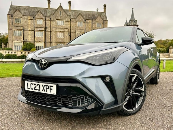 Used Toyota C-HR 2023 for sale - 76255437: Photo 2