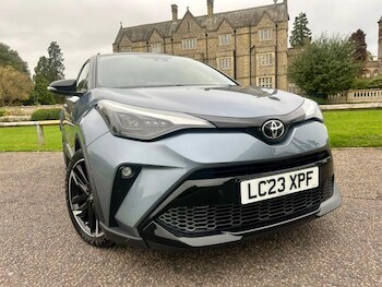 Used Toyota C-HR 2023 for sale - 76255437: Photo 4