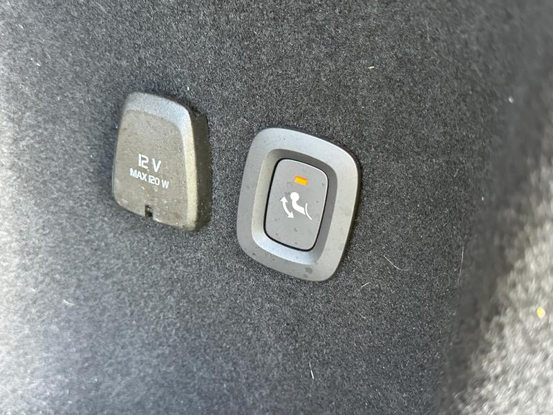 Used Volvo V60 2023 for sale - 78136850: Photo 15