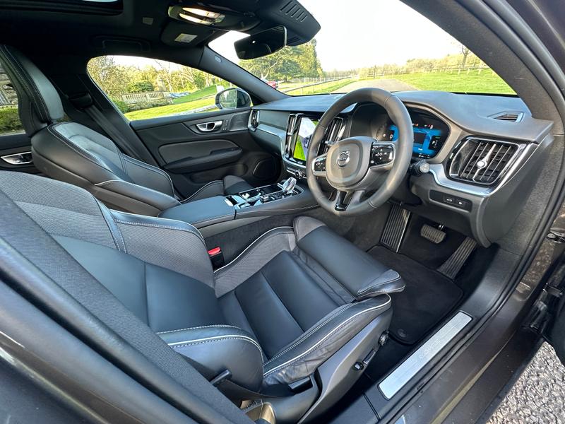 Used Volvo V60 2023 for sale - 78136850: Photo 21