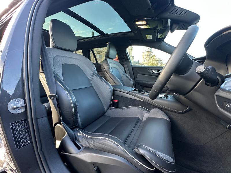 Used Volvo V60 2023 for sale - 78136850: Photo 22