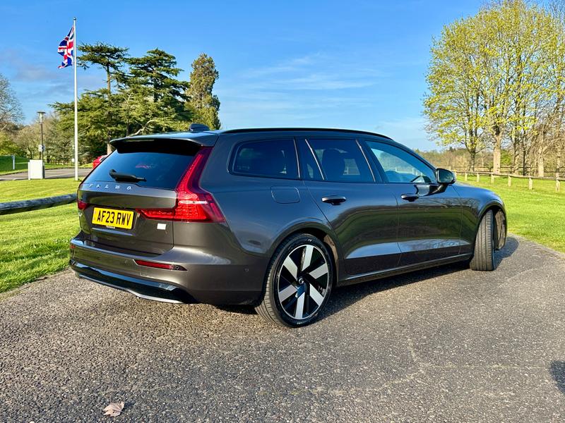 Used Volvo V60 2023 for sale - 78136850: Photo 6