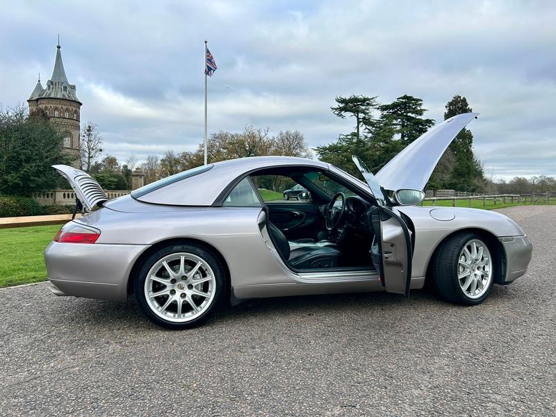 Used Porsche 911 for sale - 76716430: Photo 14