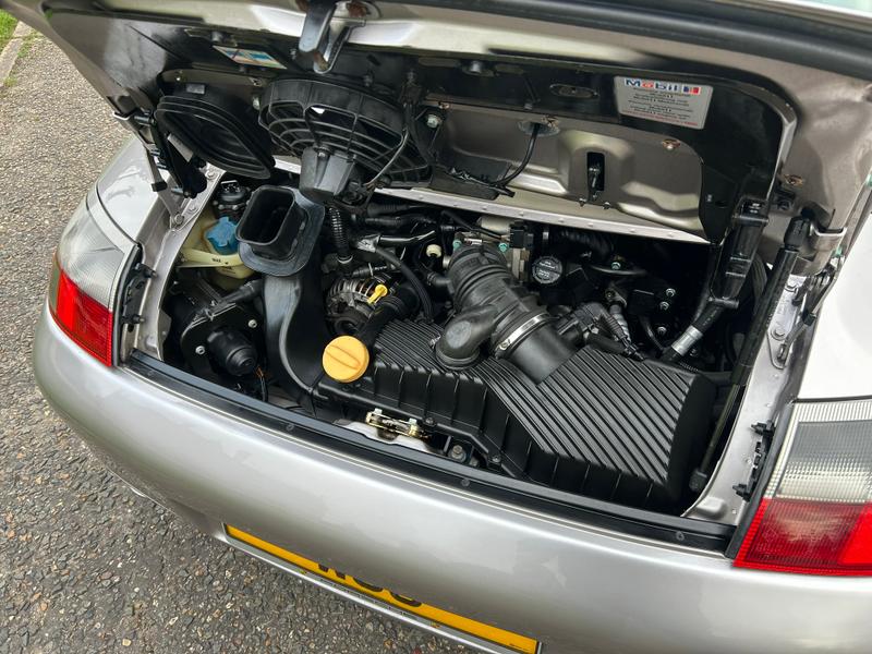 Used Porsche 911 for sale - 76716430: Photo 17