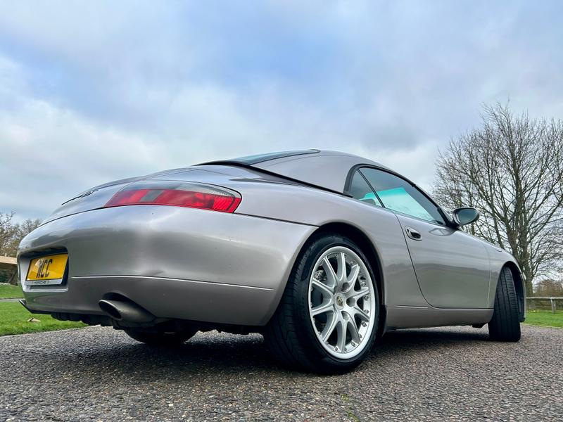 Used Porsche 911 for sale - 76716430: Photo 9