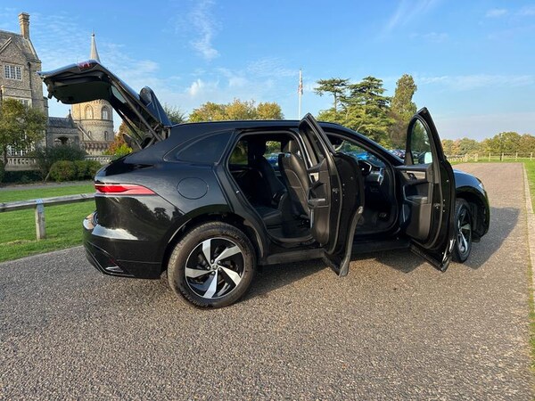 Used Jaguar F-Pace 2023 for sale - 76248442: Photo 16