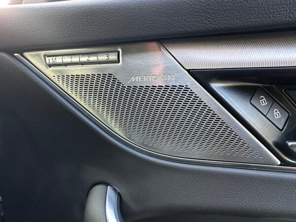 Used Jaguar F-Pace 2023 for sale - 76248442: Photo 23