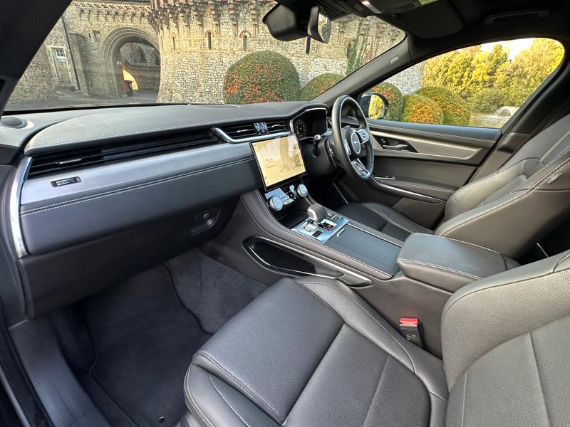 Used Jaguar F-Pace 2023 for sale - 76248442: Photo 25