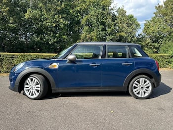 Used MINI Hatch 2018 for sale - 79647006: Photo