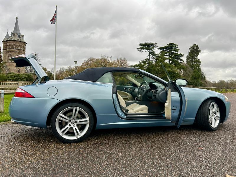 Used Jaguar XKR 2007 for sale - 76590132: Photo 11