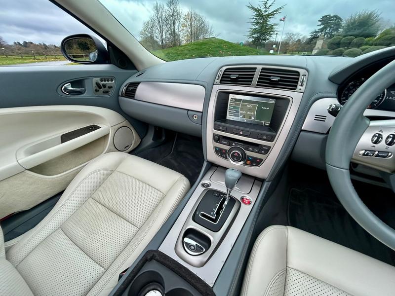 Used Jaguar XKR 2007 for sale - 76590132: Photo 23