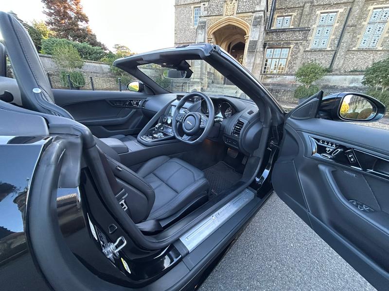 Used Jaguar F-Type 2019 for sale - 76190521: Photo 15