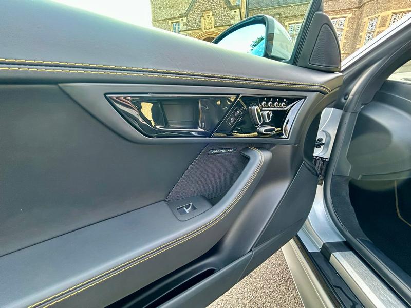 Used Jaguar F-Type 2018 for sale - 78015295: Photo 19