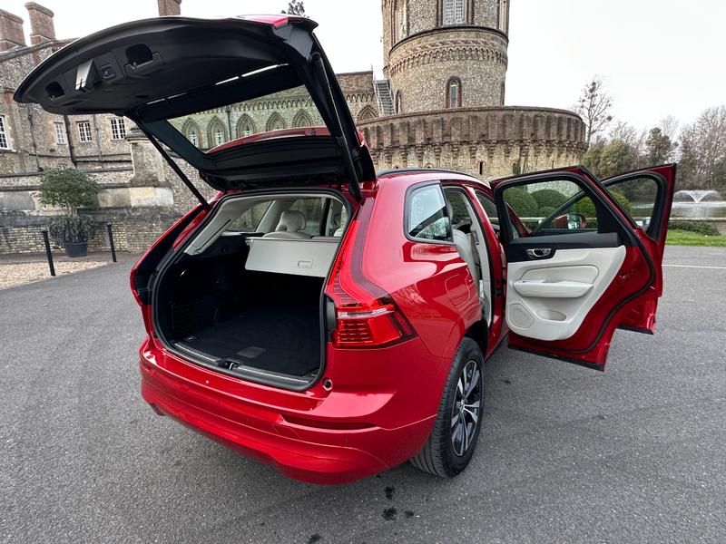 Used Volvo XC60 2022 for sale - 77965892: Photo 18