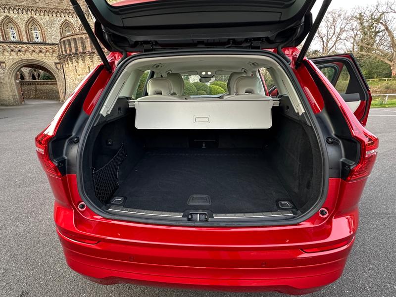 Used Volvo XC60 2022 for sale - 77965892: Photo 19