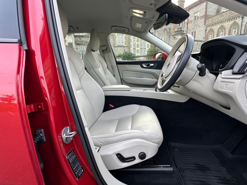 Used Volvo XC60 2022 for sale - 77965892: Photo 20