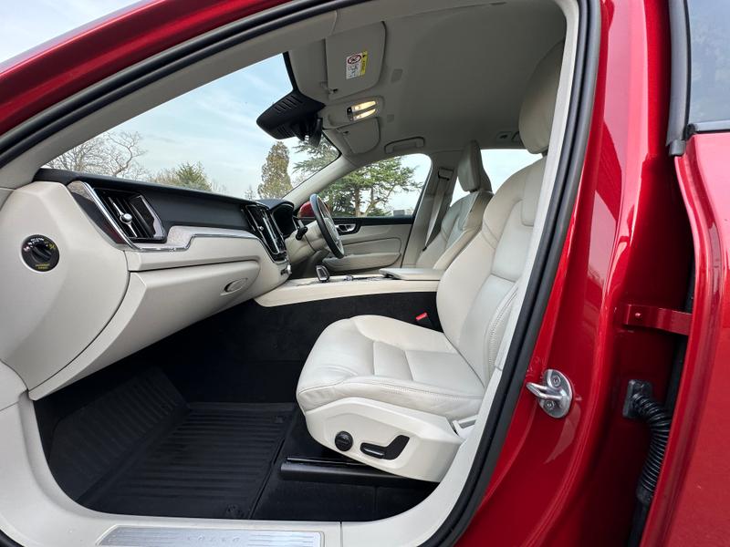 Used Volvo XC60 2022 for sale - 77965892: Photo 24