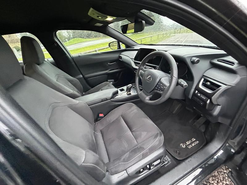 Used Lexus UX 2024 for sale - 76531120: Photo 17