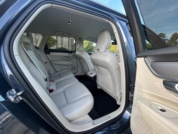 Used Volvo V90 Cross Country 2019 for sale - 76190464: Photo 14