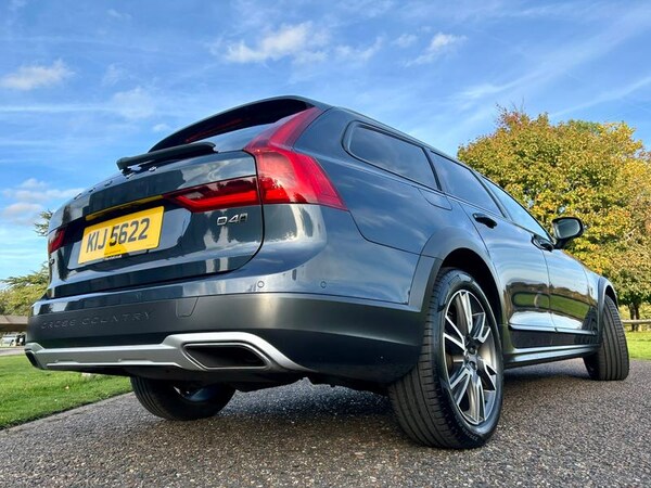 Used Volvo V90 Cross Country 2019 for sale - 76190464: Photo 9