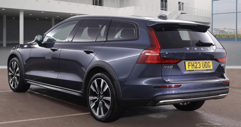 Used Volvo V60 2023 for sale - 77280491: Photo 6