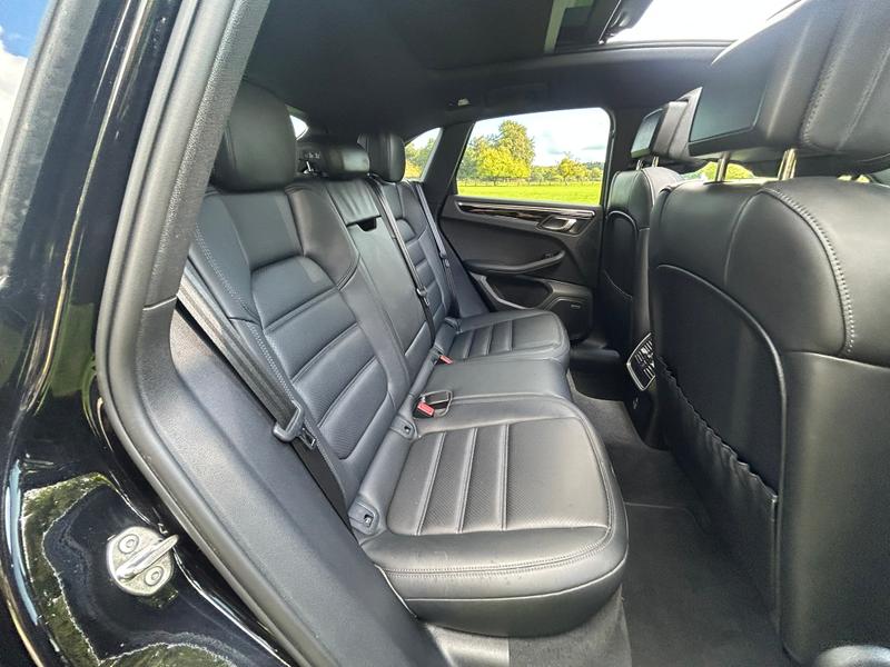 Used Porsche Macan 2022 for sale - 76017210: Photo 21