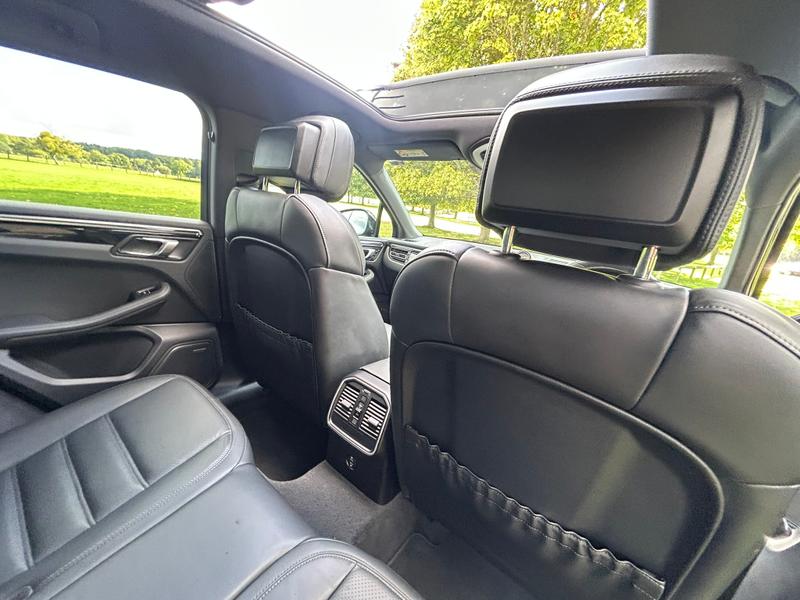 Used Porsche Macan 2022 for sale - 76017210: Photo 22