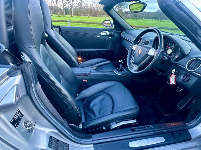 Used Porsche Boxster 2022 for sale - 76787752: Photo 17