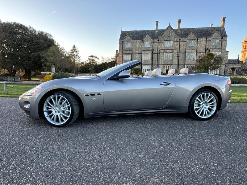 Used Maserati GranCabrio 2010 for sale - 78206321: Photo 2