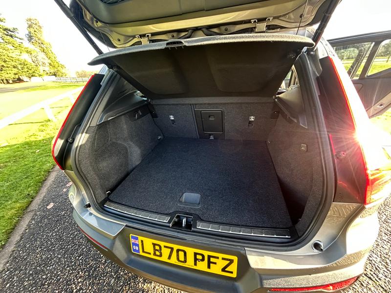 Used Volvo XC40 2021 for sale - 76782377: Photo 14