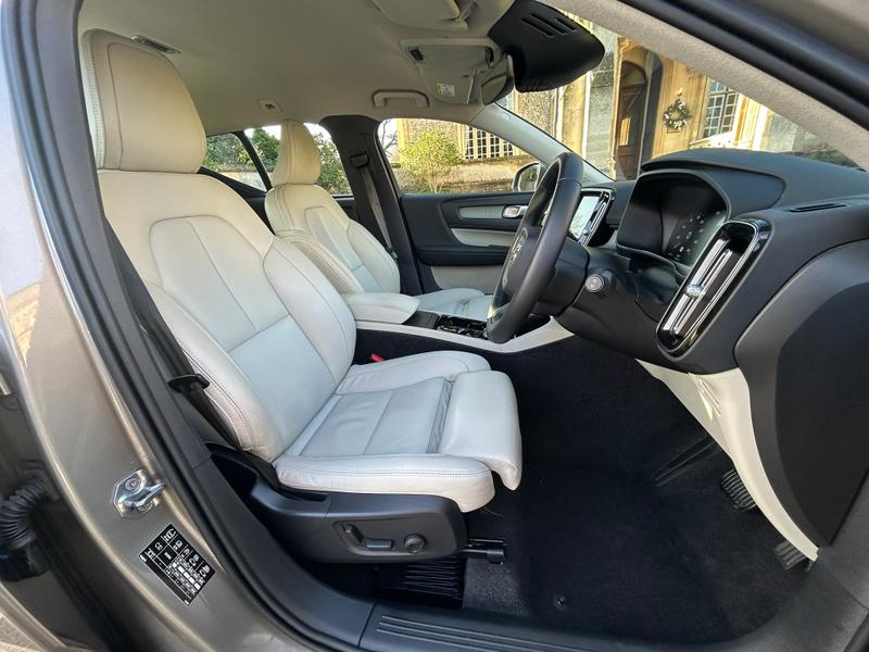 Used Volvo XC40 2021 for sale - 76782377: Photo 17