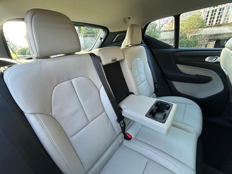 Used Volvo XC40 2021 for sale - 76782377: Photo 23