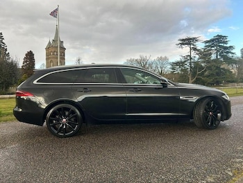 Used Jaguar XF 2017 for sale - 75541931: Photo