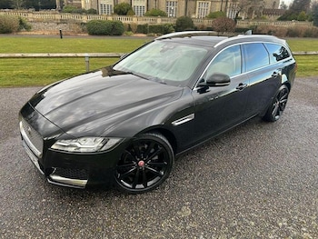 Used Jaguar XF 2017 for sale - 75541931: Photo