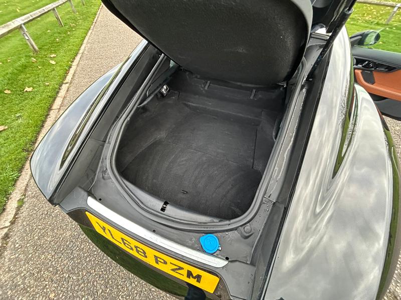 Used Jaguar F-Type 2018 for sale - 77248607: Photo 19