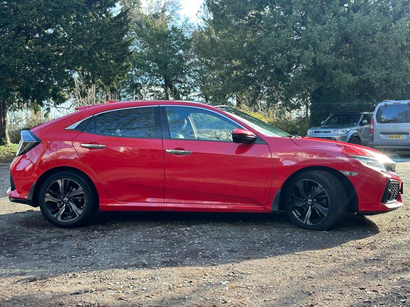 Used Honda Civic 2017 for sale - 77557173: Photo 8