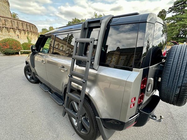 Used Land Rover Defender 110 2023 for sale - 75667740: Photo 14