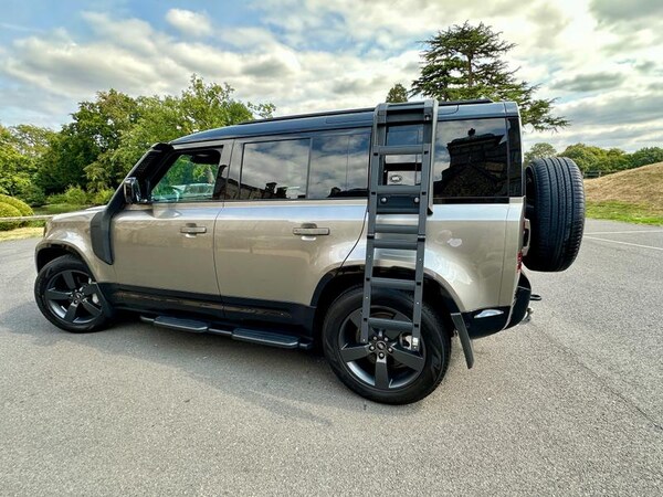 Used Land Rover Defender 110 2023 for sale - 75667740: Photo 15