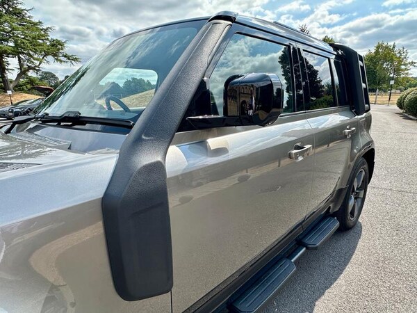 Used Land Rover Defender 110 2023 for sale - 75667740: Photo 17