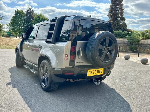 Used Land Rover Defender 110 2023 for sale - 75667740: Photo 18