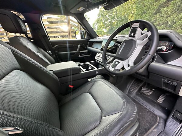 Used Land Rover Defender 110 2023 for sale - 75667740: Photo 25