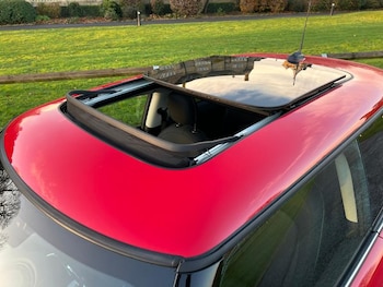 Used MINI Hatch 2019 for sale - 76766969: Photo