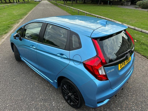 Used Honda Jazz 2018 for sale - 76046620: Photo 17