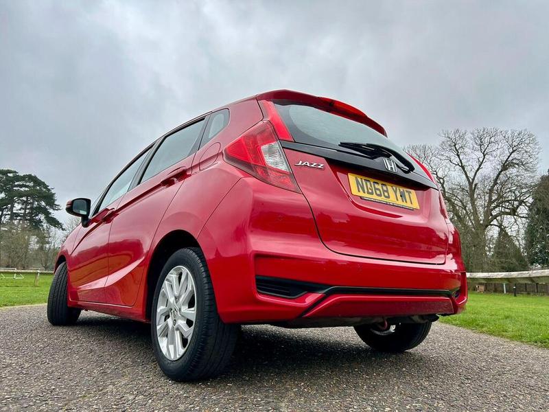 Used Honda Jazz 2018 for sale - 77935059: Photo 10