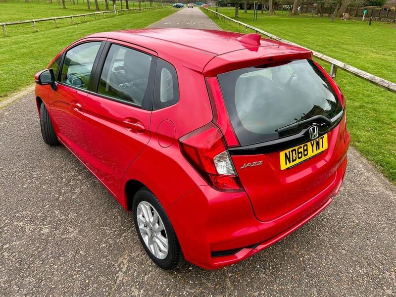 Used Honda Jazz 2018 for sale - 77935059: Photo 8