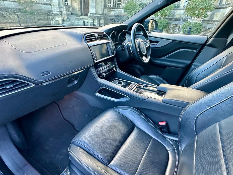 Used Jaguar F-Pace 2017 for sale - 76452719: Photo 17