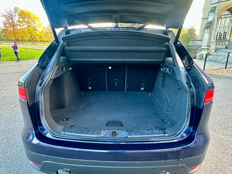 Used Jaguar F-Pace 2017 for sale - 76452719: Photo 23