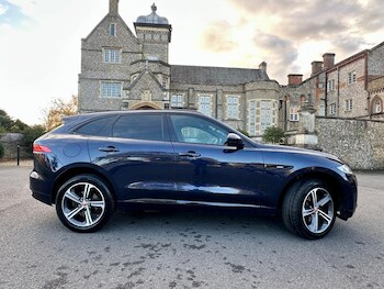 Used Jaguar F-Pace 2017 for sale - 76452719: Photo