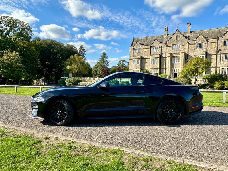 Used Ford Mustang 2021 for sale - 76114572: Photo 2