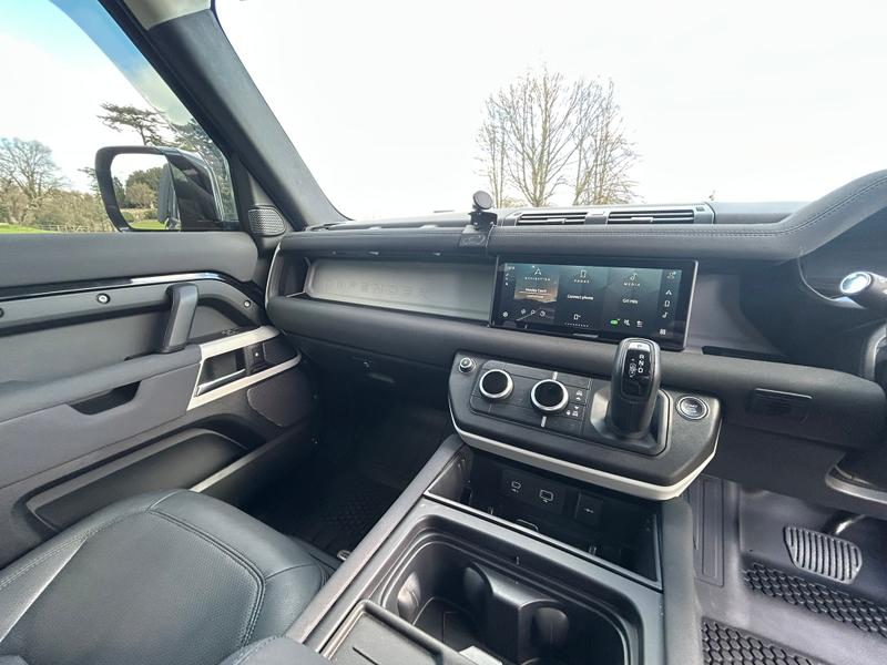 Used Land Rover Defender 2022 for sale - 77834488: Photo 17